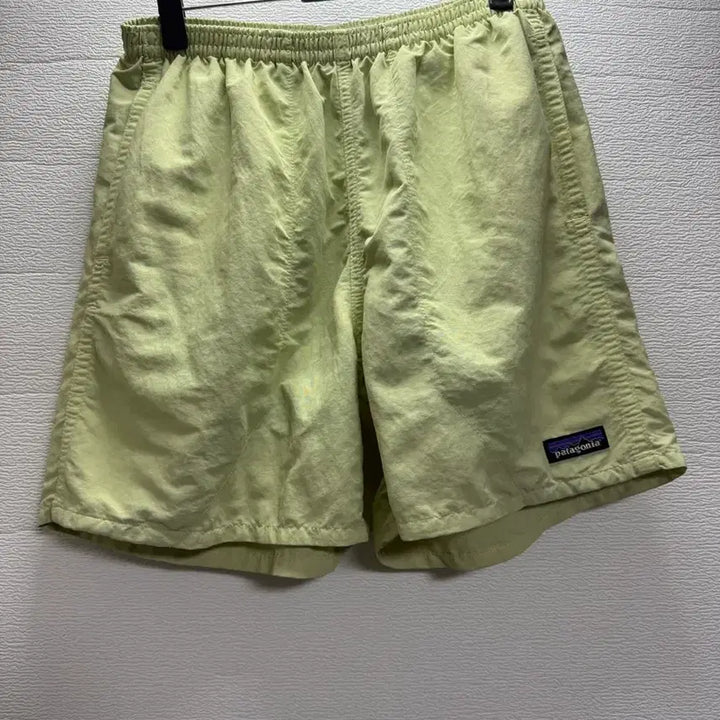 [BUNJANG] Patagonia Elastic Shorts Green (STY57021SP21) / 파타고니아 반바지 엘라스틱 숏팬츠 그린 (STY57021SP21)