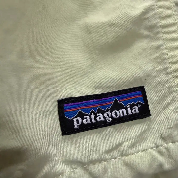 [BUNJANG] Patagonia Elastic Shorts Green (STY57021SP21) / 파타고니아 반바지 엘라스틱 숏팬츠 그린 (STY57021SP21)