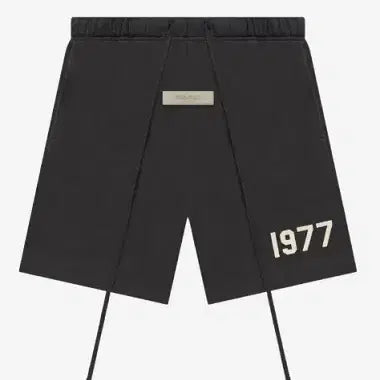 [BUNJANG] Fear of God Essentials 1977 Cargo Shorts &amp; Gramicci x Alpha Industries Cargo Shorts / 피어오브갓 에센셜 1977/그라미치 X 알파 카고 쇼츠