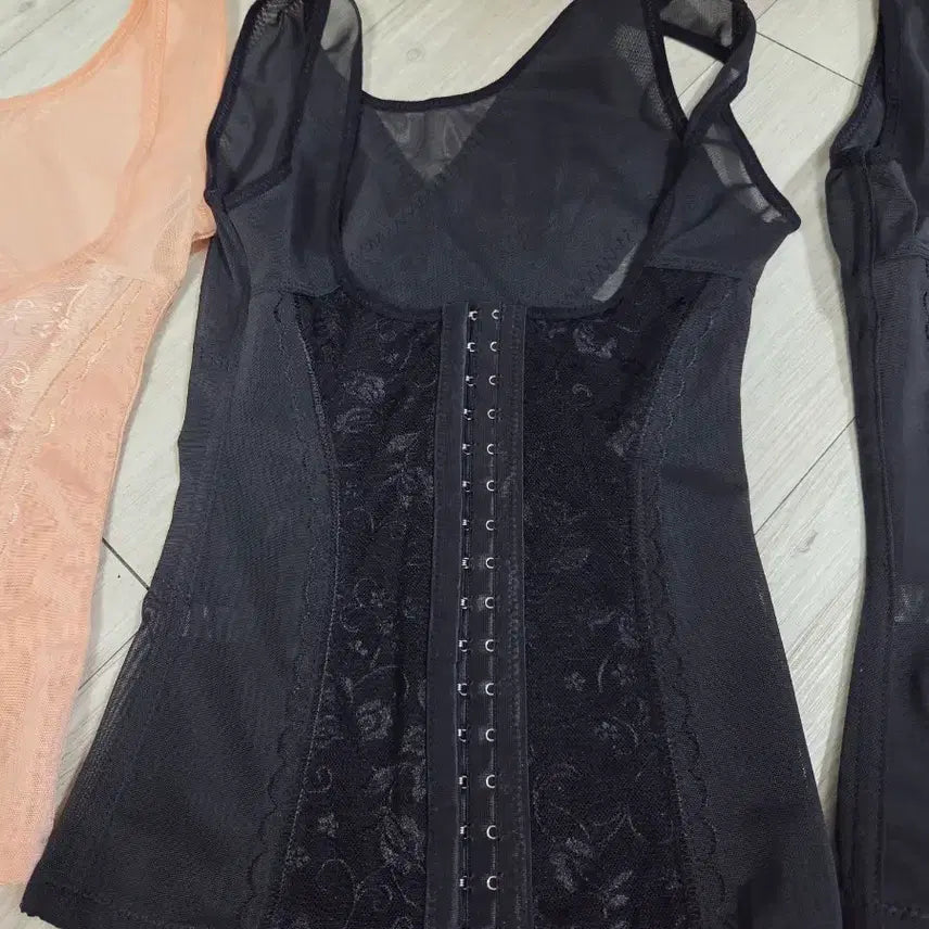 [BUNJANG] Corset Body Shaper - Black &amp; Skin Tones / 보정속옷, 코르셋