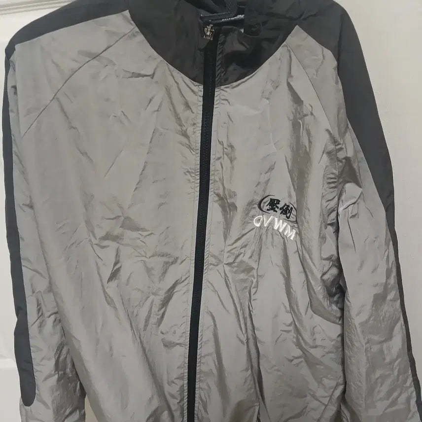 [BUNJANG] Abso Windbreaker Jacket / 압도 바람막이 자켓