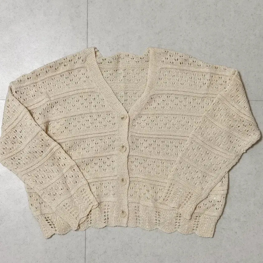 [BUNJANG] Ivory Crochet Cardigan (Size 55-66) / 자라 아이보리 포인텔 크로셰 가디건 55-66