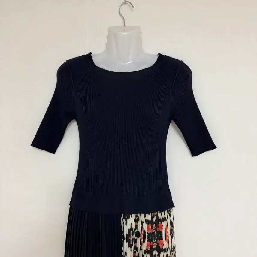 [BUNJANG] Two-Tone Color Block Midi Dress with Pleated Hem / 투톤배색.밑단주름스커트포인트원피스 <새옷컨디션