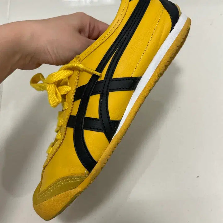[SOLD OUT] 오니츠카타이거 멕시코66 옐로우 225