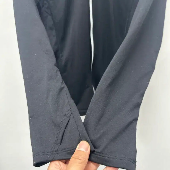 [BUNJANG] Adidas Three-Stripes Black Track Top Size 95 / [만원 아라비아빈티지]아디다스 삼선 블랙 트랙탑 95