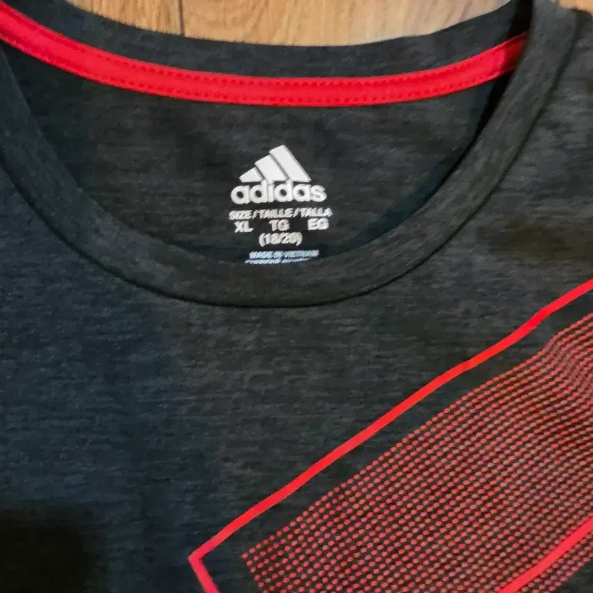 [BUNJANG] Adidas, Under Armour, Quiksilver Performance T-Shirts &amp; Tank Tops (Set of 3) - US S / 모두미국브랜드 기능성 티셔츠 사이즈 US S 개당가 남여공용 최상