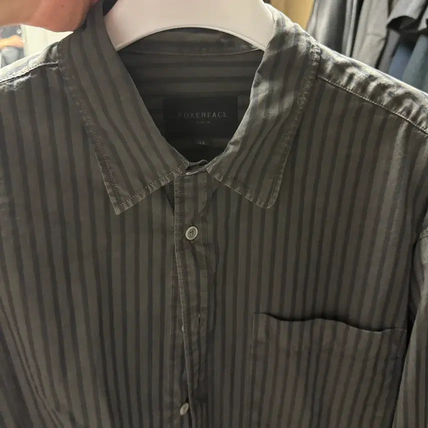 [BUNJANG] Poker Face Remake Dyed Stripe Shirts Charcoal / [46] 포커페이스 - 리메이크 다이드 스트라이프셔츠 차콜 [1회착]