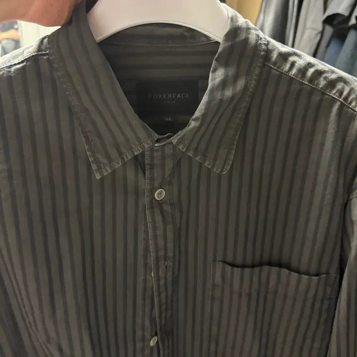 [BUNJANG] Poker Face Remake Dyed Stripe Shirts Charcoal / [46] 포커페이스 - 리메이크 다이드 스트라이프셔츠 차콜 [1회착]