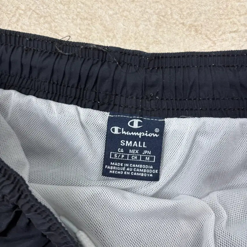 [BUNJANG] Champion Small Logo Swim Shorts / 챔피온 스몰로고 스윔 반바지