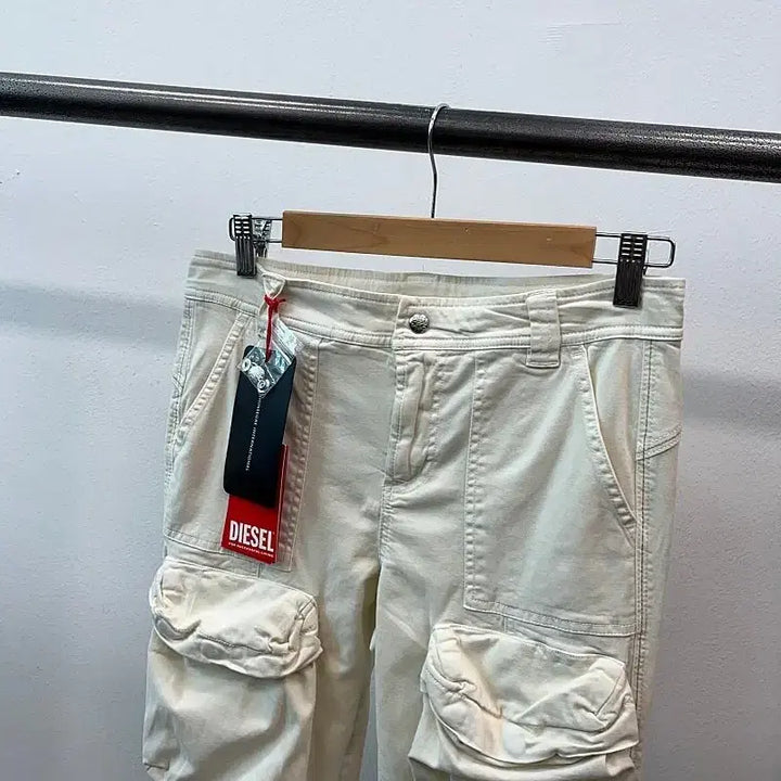[BUNJANG] Diesel Iori Cargo Pants / 여) 디젤 아이포리 카고팬츠