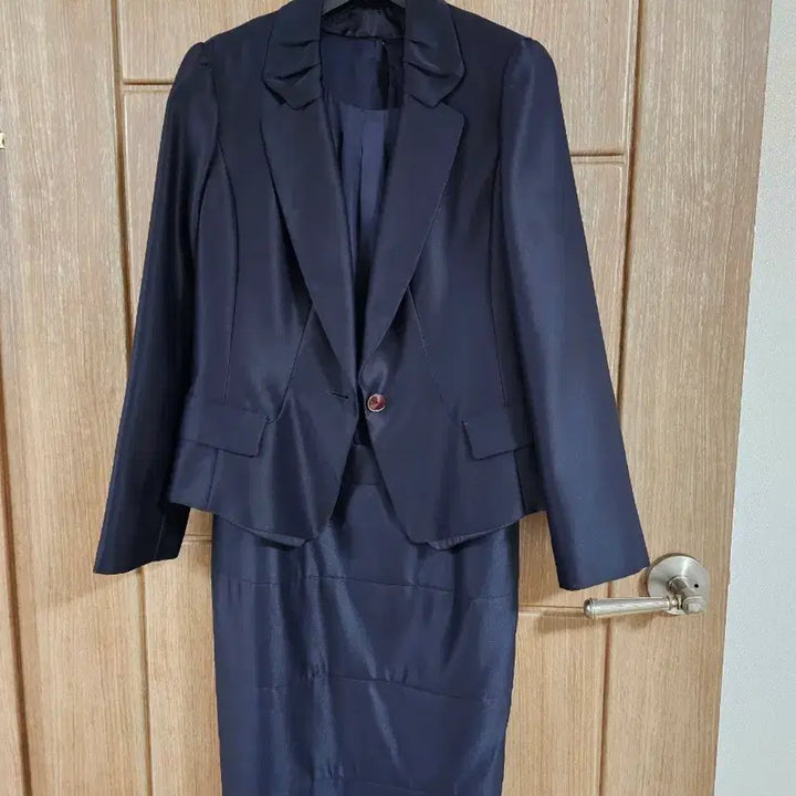 [BUNJANG] Olivia Lauren Silk Blend Suit Set / 올리비아로렌 셋업
