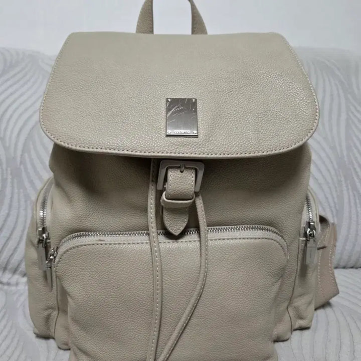 [BUNJANG] Couronne Leather Backpack Beige / 쿠론 백팩