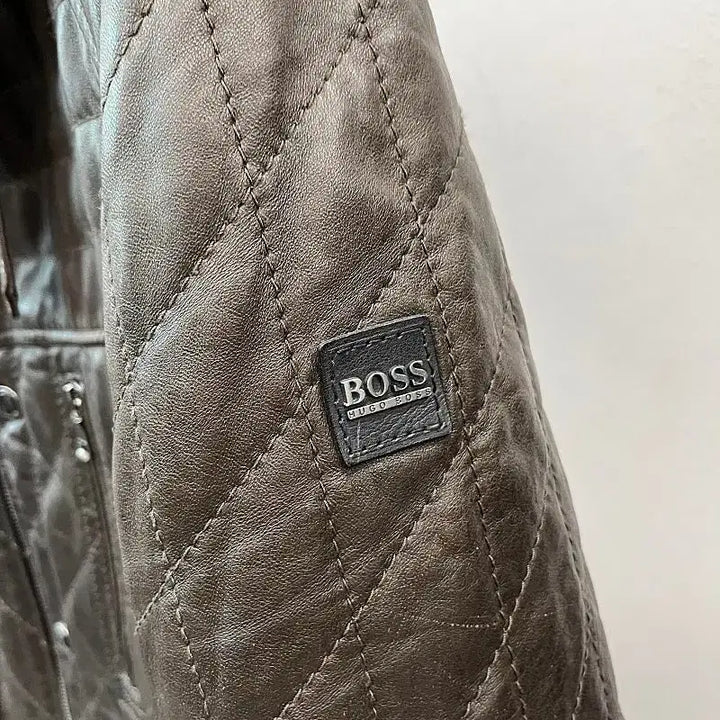 [BUNJANG] Hugo Boss Leather Quilting Jacket - Size 105 / 105) 보스 레더 퀼팅자켓