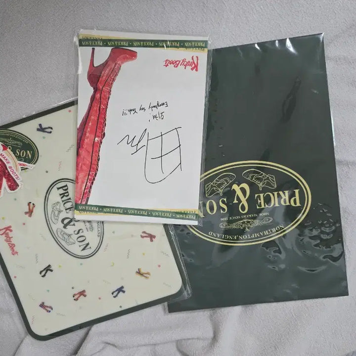 [BUNJANG] Kinky Boots (2022 Kit) Mousepad, Notebook, POB Set / 킹키부츠(2022키트)