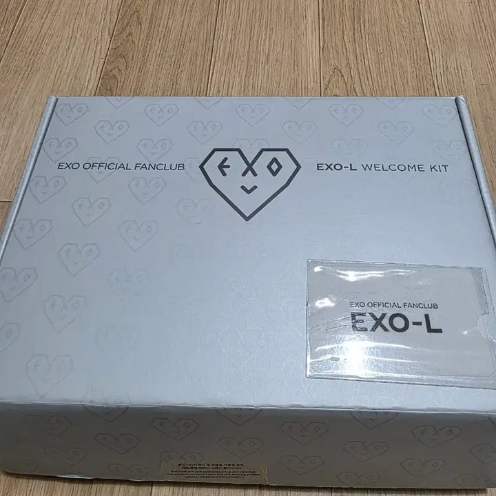 [BUNJANG] EXO Official Fanclub Kit (1st Gen) / exo 엑소 공식 키트 (1기로 추정)