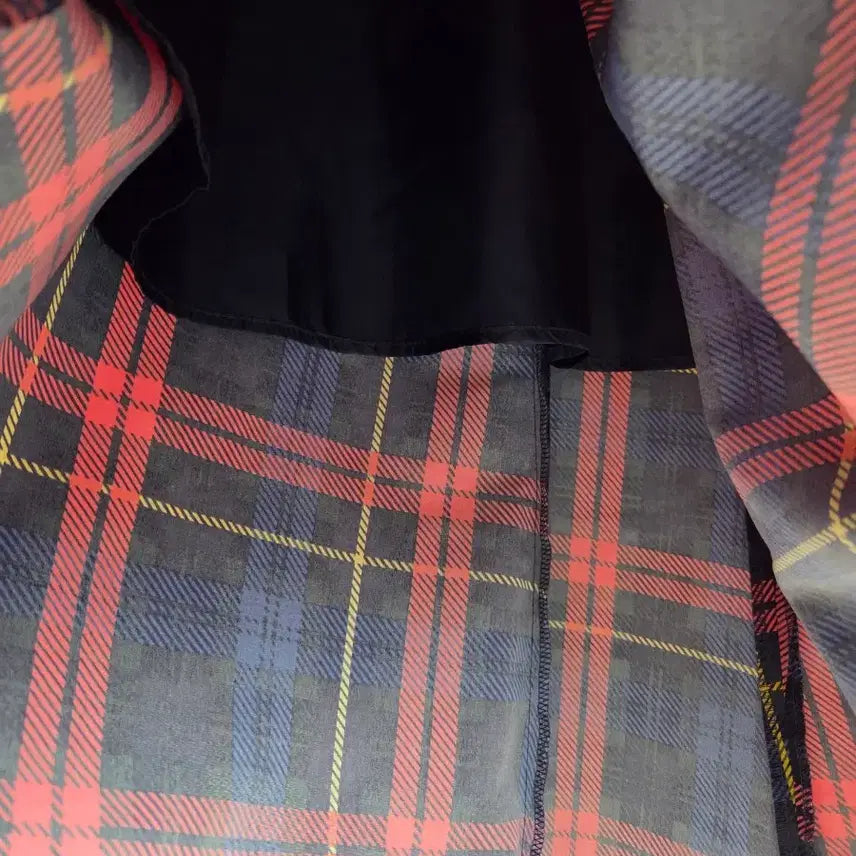[BUNJANG] The Atch Check Volume Skirt / 더 앳지 체크 볼륨스커트
