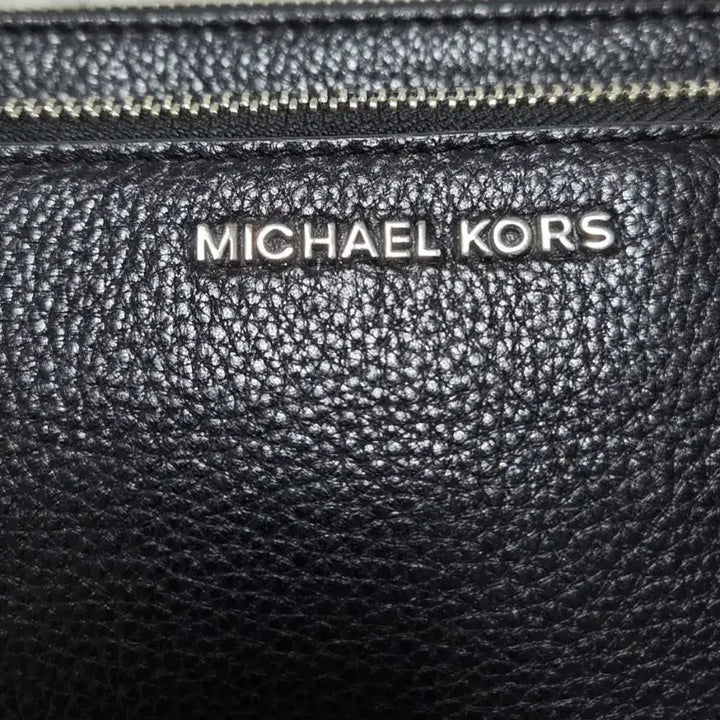 [BUNJANG] Michael Kors Black Leather Crossbody Bag / 마이클코어스 블랙 가죽 크로스백
