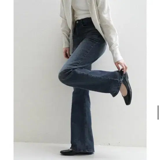 [BUNJANG] UUR Autumn Flared Denim Pants M Size / 유유알 UUR Autumn flared 어텀 플레어드 데님 팬츠