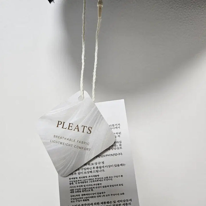 [BUNJANG] MJ Pleats Black Short-Sleeve Blouse / 새상품) MJ 플리츠 블랙 반팔 블라우스