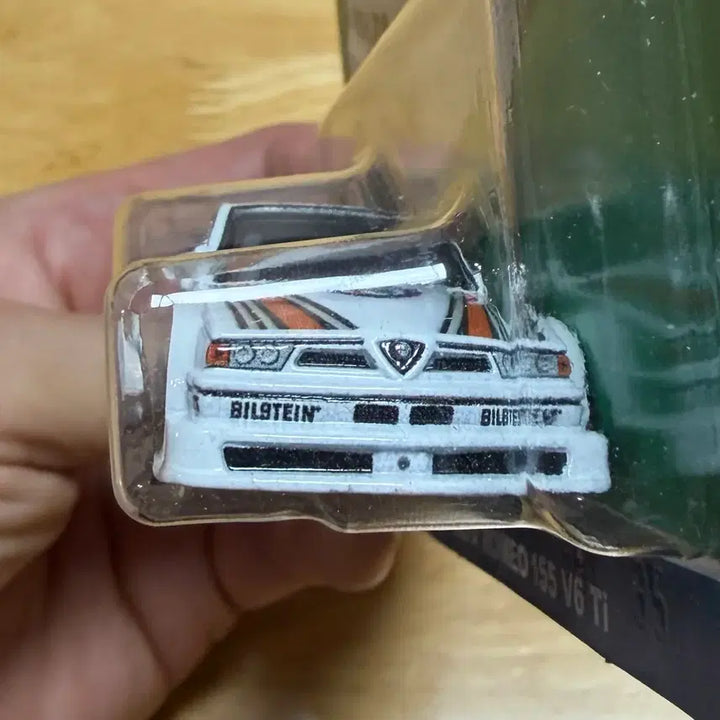 [BUNJANG] Hot Wheels Premium Alfa Romeo 155 V6 Ti Die-cast Car / 핫휠 프리미엄 알파 로메오 155 V6 Ti 미니카 다이캐스트