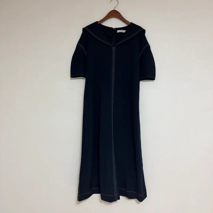 [BUNJANG] 8 Seconds Long Dress Navy with White Stitching / 에잇 세컨즈 롱원피스.