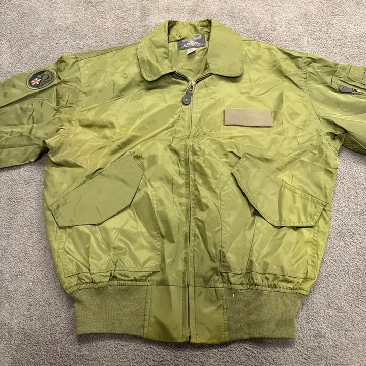 [BUNJANG] Vintage Khaki Military Style Bomber Jacket (XL) / [정품/XL] 빈티지 카키색 밀리터리 스타일 봄버 자켓