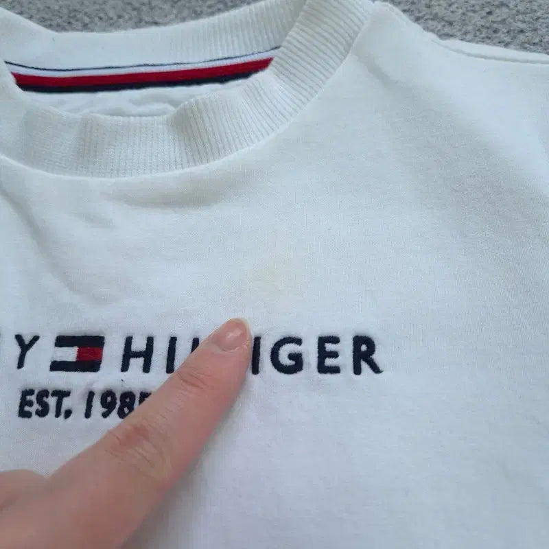 [BUNJANG] Tommy Hilfiger Kids Sweatshirt / 104 타미힐피거 맨투맨 키즈 | B