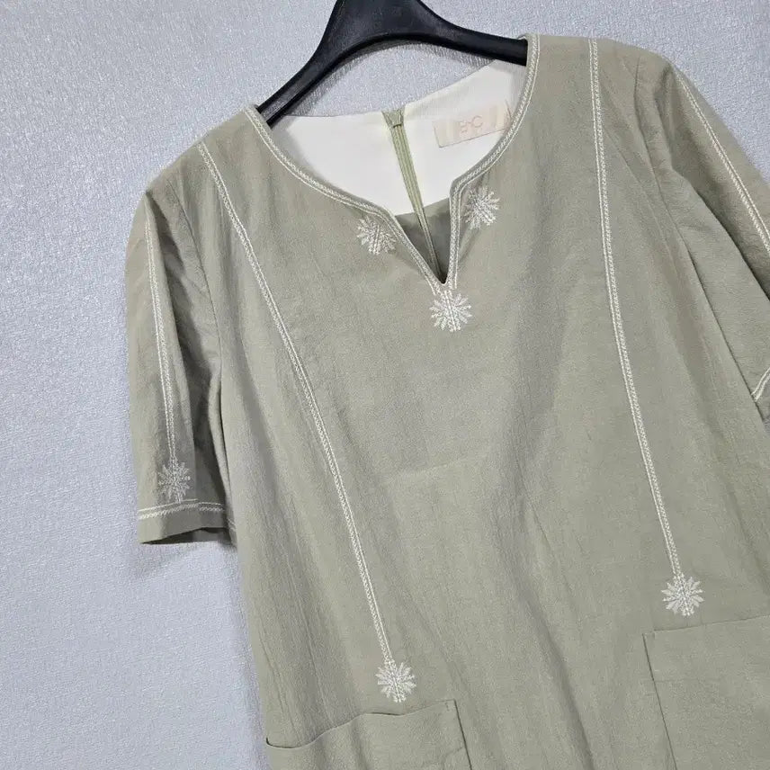 [SOLD OUT] Enc 자수 레이온면 원피스 55