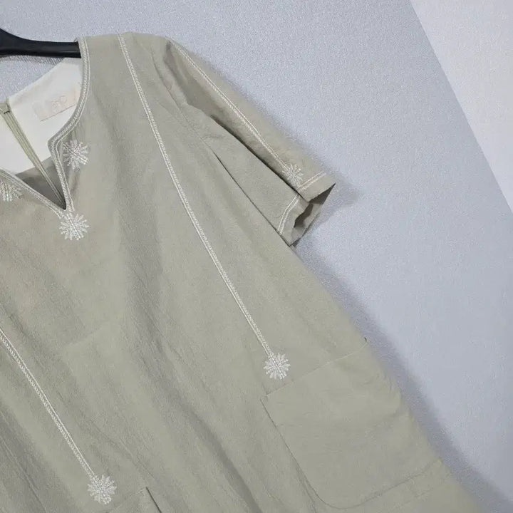 [SOLD OUT] Enc 자수 레이온면 원피스 55