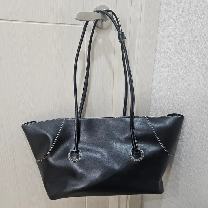 [BUNJANG] Magishood Boat Shopper Bag Large Black / 마지셔우드 보트 쇼퍼백 블랙 라지