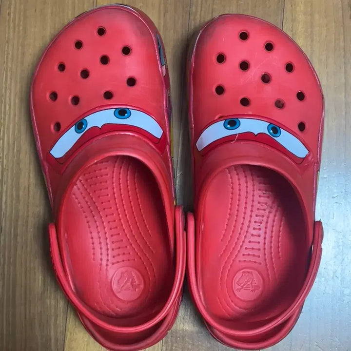 [BUNJANG] Crocs Lightning McQueen Shoes / 크록스 라이트닝 맥퀸 235