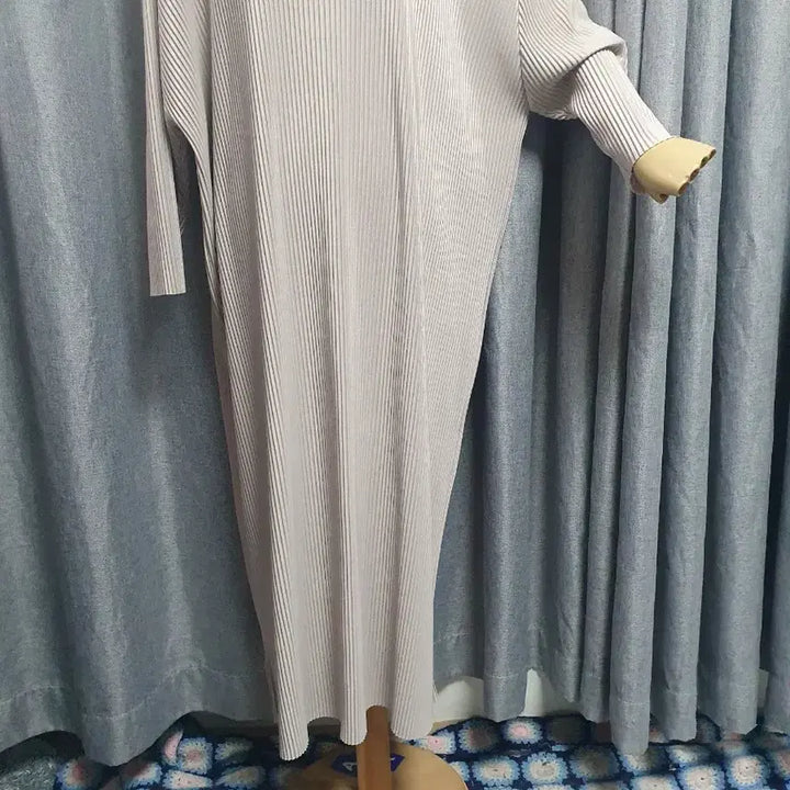 [BUNJANG] Pleated Maxi Dress / 플리츠 고급 맥시 원피스