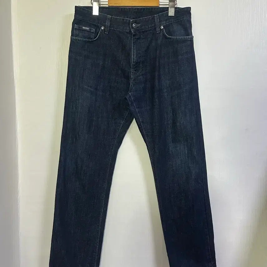 [BUNJANG] HUGO BOSS Leather Patch Denim Pants Indigo / 휴고보스 백가죽패치 데님팬츠/32-33/인디고