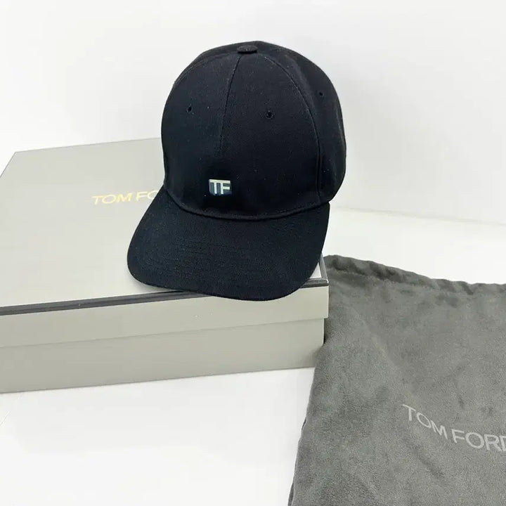 [BUNJANG] Tom Ford Black Ball Cap with Gold Logo and Buckle / 톰포드 블랙 볼캡 모자 (금장로고+금장버클) 박스채 새상품