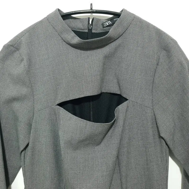[BUNJANG] Zara Cut-out Dress Medium / 자라 컷아웃 원피스 M