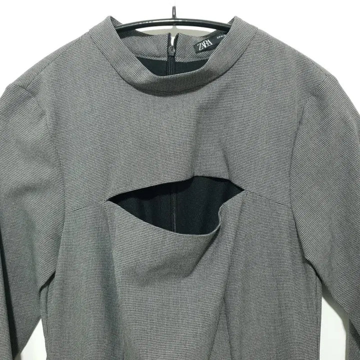 [BUNJANG] Zara Cut-out Dress Medium / 자라 컷아웃 원피스 M