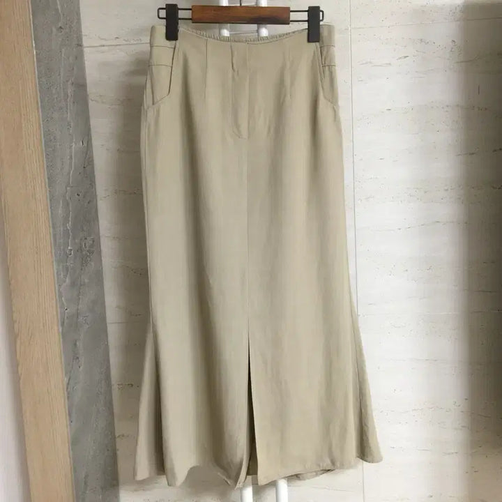 [BUNJANG] TIME 22 Mermaid Back-Banded Long Skirt / TIME 타임 22 머에이드 뒷밴딩 롱 스커트 64
