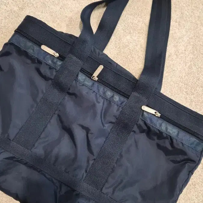 [BUNJANG] LeSportsac Navy Tote Bag / 레스포삭 네이비 토트백