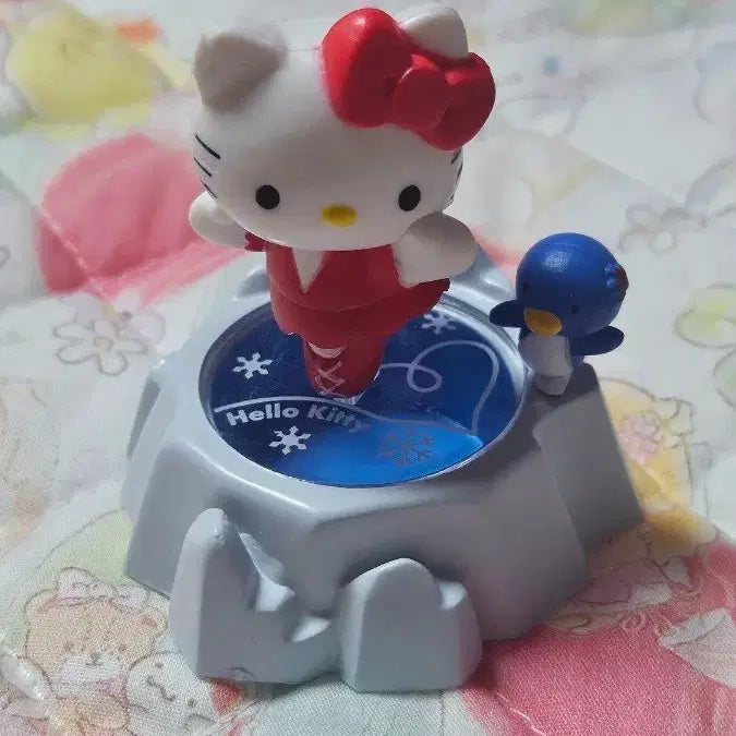 [BUNJANG] Sanrio Hello Kitty Mini Figure Ice Skating Version / 산리오 헬로키티 피겨스케이팅 미니 피규어