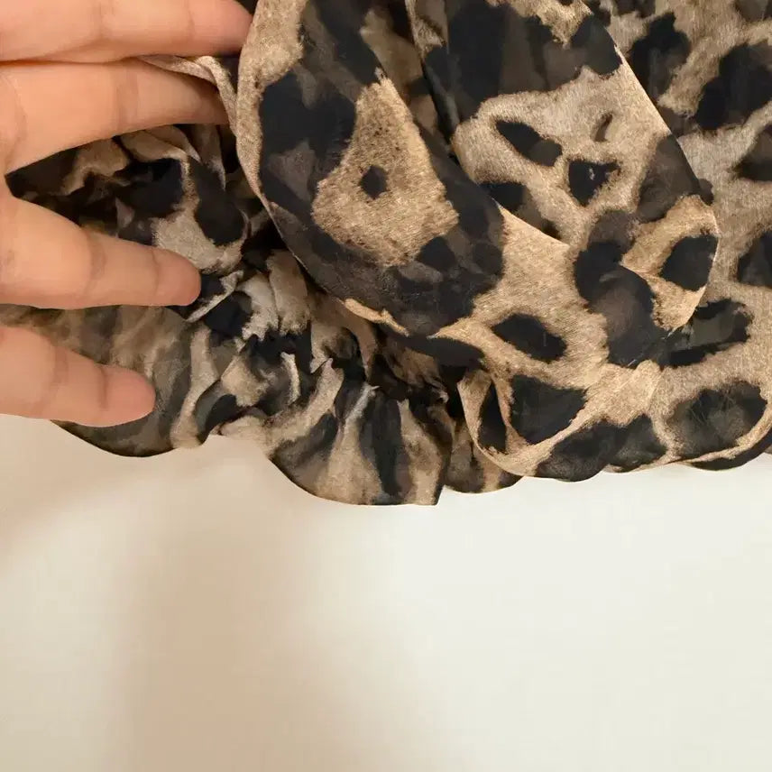 [BUNJANG] Leopard Pattern Shirt / 레오파트 패튼셔츠