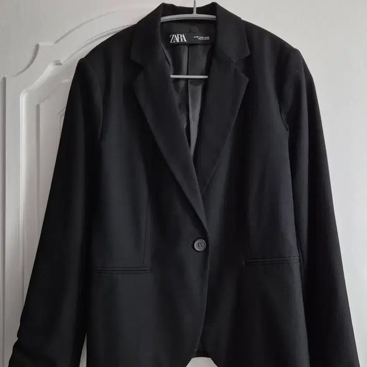 [SOLD OUT] 자라 ZARA 싱글 재킷 2회착용 상태좋음