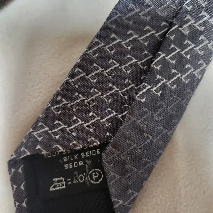 [BUNJANG] Ermenegildo Zegna Silk Tie / 에르메질도 제냐 넥타이