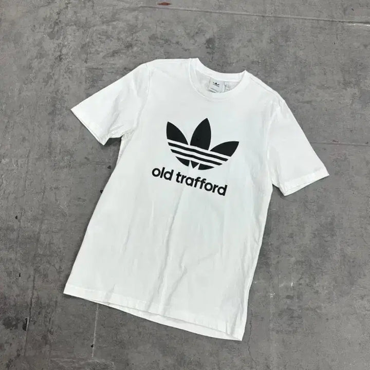 [BUNJANG] Adidas Manchester United Old Trafford T-Shirt / 아디다스 맨유 반팔