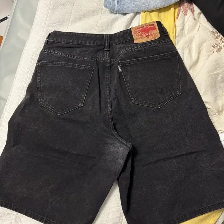 [BUNJANG] Labros Daisy Shorts Black (Size 28) / 라브로스 데이지 쇼츠 28
