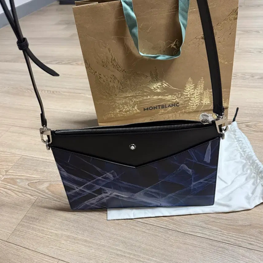 [BUNJANG] Montblanc Authentic Leather Clutch Bag Crossbody / 몽블랑 정품 클러치백 (크로스백 가능) 새제품