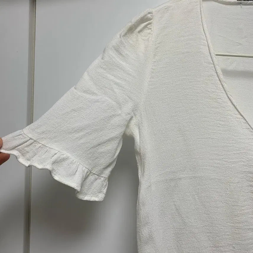 [BUNJANG] Zara White Short-Sleeve Blouse / 자라 화이트 반팔 블라우스