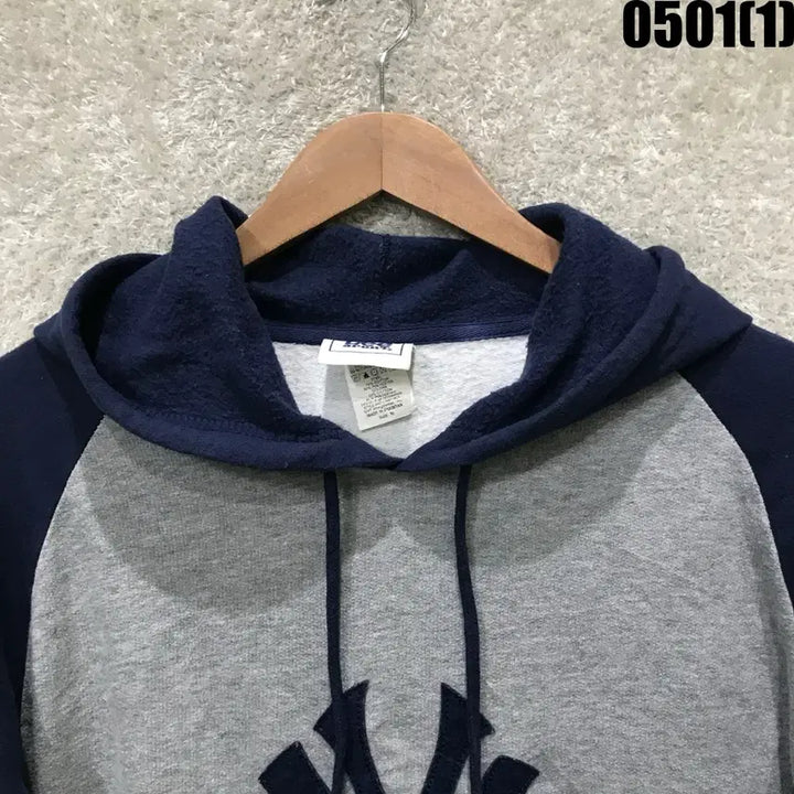 [BUNJANG] Lee New York Yankees Grey/Navy Colorblock Hoodie (M) / LEE 뉴욕 양키스 회색/네이비 후드티 m