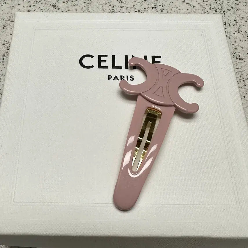[BUNJANG] Celine Triomphe Hairpin / Celine 셀린느 트리옹프헤어핀
