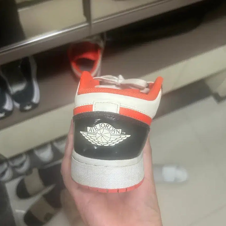 [BUNJANG] Nike Air Jordan Orange/White Sneakers / 나이키 에어조던 오렌지/화이트 스니커즈