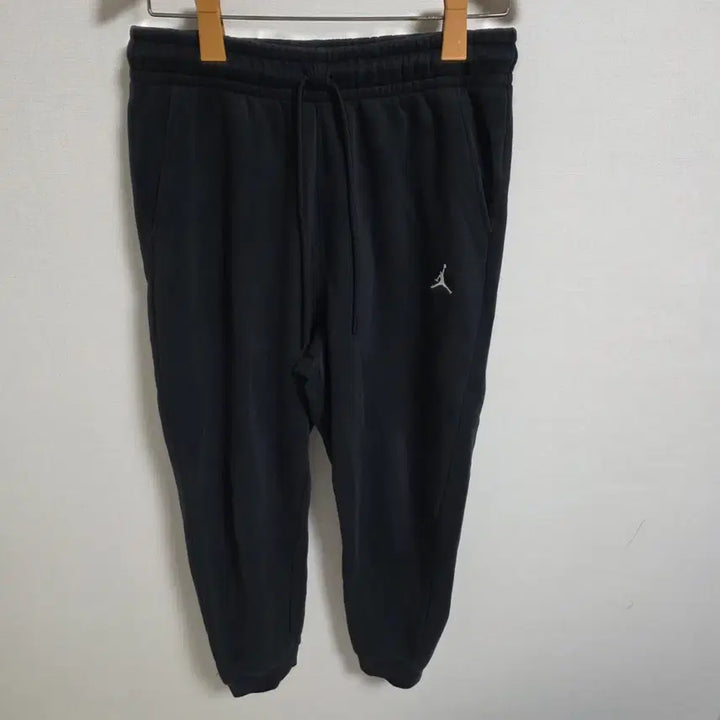 [BUNJANG] Nike Jordan Essentials Fleece Sweatpants Black (M) / [나이키코리아 정품] 조던 에센셜 플리스 스웻팬츠 블랙 (M/80)